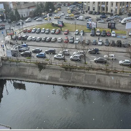 Apartment Studio Over The River Bukarest