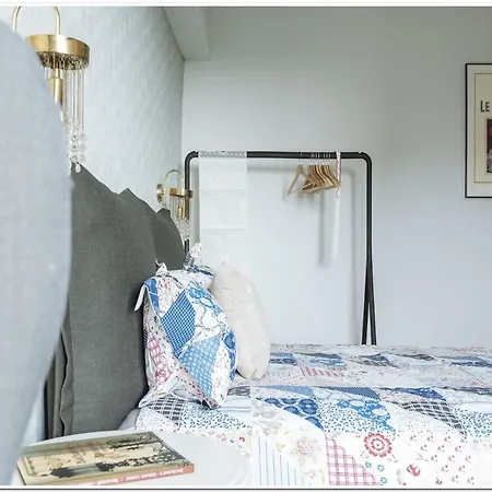 Apartment Studio Over The River Bukarest